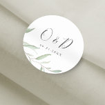Minimal grönaktig bröllopsförmån i monogram runt klistermärke<br><div class="desc">Modern chic vattenfärg botaniskt bladgrönt,  med par monogram i mitten,  underbart sälar för modernt bröllop,  rustiskt bröllop och botaniskt trädgårdsbröllop i vår och sommar. Visa alla matchande delar i samlingen.</div>