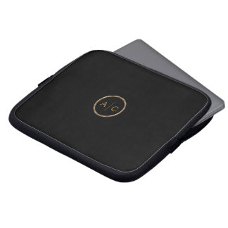 Minimal guldbokstav på SVART Laptop Fodral