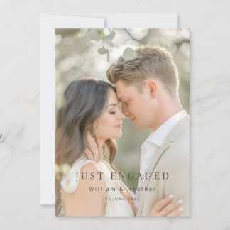 Minimal Just Engaged Photo Announcement  Julkort