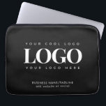 Minimal Logotyp för Anpassningsbar av svartvita fö Laptop Fodral<br><div class="desc">Denna elegant laptop sleeve skulle vara underbar för ditt företags-/marknadsföringsbehov. Lägg enkelt till önskad logotyp och text genom att klicka på alternativet "anpassa".</div>