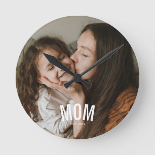 Minimal Modern Mamma Establerad Foto Vit Rund Klocka