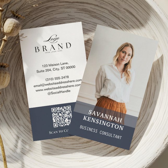 Minimal Modern Professional Photo Company Logo QR Visitkort (Minimal Modern Professional Photo Company Logo QR Business Card)