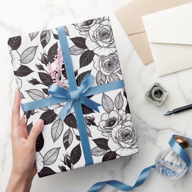 Minimal Monochrome Line Art Roses Presentpapper (Gifting)