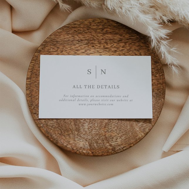 Minimal och Chic | Information om vit och sänd Grö Tilläggskort (A chic, white and sage green wedding details card you can use to share your wedding website)