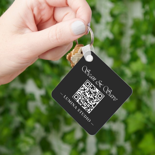 Minimal QR-kod lojalitetsbelöning Nyckelring (Hand)