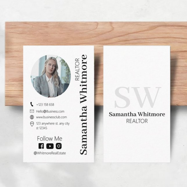 Minimal Realtor Professionell Real Gods Visitkort (Skapare uppladdad)