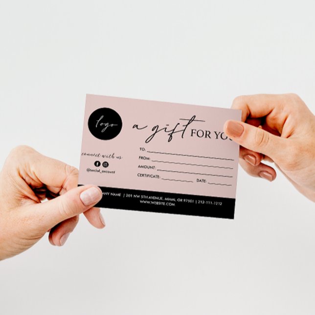 MINIMAL SKRIPT EN GIFT FÖR DIG LOGOTYP SOCIAL-KONT (BLUSH PINK ELEGANT MINIMAL GIFT VOUCHER WITH SPACE FOR YOUR LOGO AND SOCIAL ICONS. )