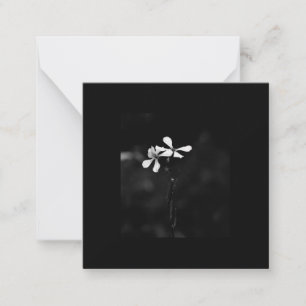 minimal svartvit blommigt anteckningskort