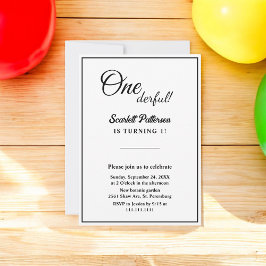 Minimal svartvitt och vit Chic Elegant 1:a födelse Inbjudningar