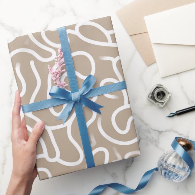 Minimal taupe beige organisk kurva abstrakt mönste presentpapper (Gifting)