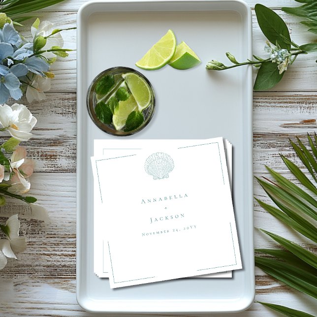 Minimal typografi Aqua & White Seashell Bröllop Pappersservett (Minimal Typography Aqua & White Seashell Wedding Napkins)