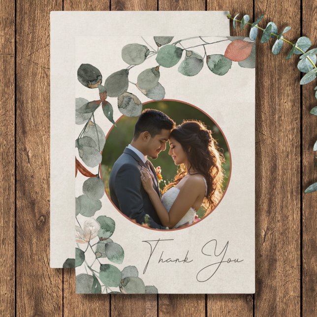 Minimal utandning av eucalyptus i rost Grönt Foto  Tack Kort (Minimal Rust Green Eucalyptus Wreath Photo Wedding Thank You Card)