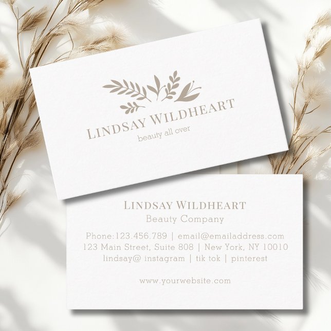 Minimal vit botanisk skönhet visitkort (Minimal Floral White Botanical Beauty Business Card)