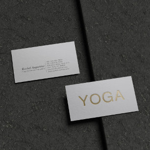 Minimal vit & guld präglad text yogainstruktör visitkort