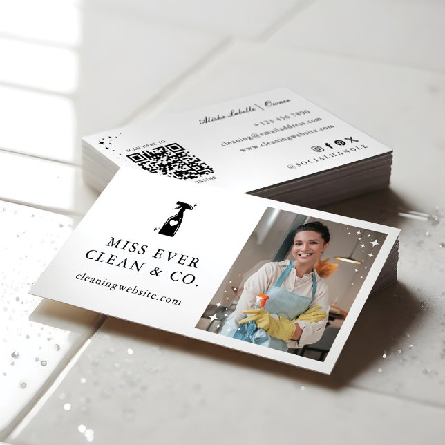 Minimala Städning- och hanteringstjänster - foto o Visitkort (Minimal Cleaning & Maid Services Photo And Qr Code Business Card)