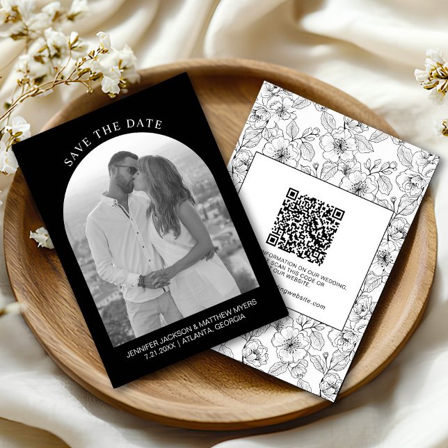 Minimalist Black and White Floral Photo Arch  (Skapare uppladdad)