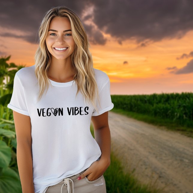 Minimalist Black Vegan Vibes, Activism T Shirt (Skapare uppladdad)