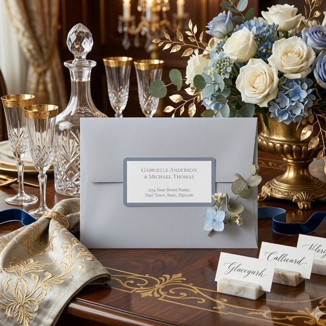 Minimalist Dusty Blue Elegant Monogram Wedding Adressetikett (Skapare uppladdad)