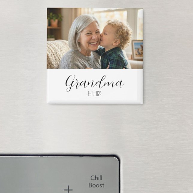 Minimalist Grandma Established Black Script Text Magnet (Skapare uppladdad)