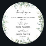 Minimalist Greenery Thank You Round Sticker Runt Klistermärke<br><div class="desc">Say thank you in style with this minimalist greenery round sticker. Perfect for sealing favor bags,  envelopes,  or thank-you cards at your modern wedding. Clean design and elegant greenery make it ideal for any greenery-themed celebration.</div>