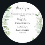 Minimalist Greenery Thank You Round Sticker Runt Klistermärke<br><div class="desc">Say thank you in style with this minimalist greenery round sticker. Perfect for sealing favor bags,  envelopes,  or thank-you cards at your modern wedding. Clean design and elegant greenery make it ideal for any greenery-themed celebration.</div>