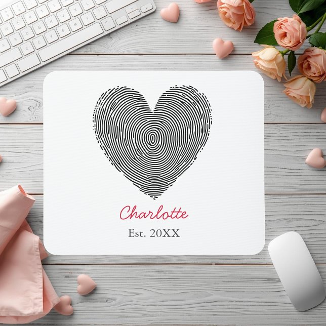 Minimalist Heart Fingerprint Personalized Name  Musmatta (Skapare uppladdad)