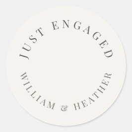 Minimalist ‘Just Engaged’ Sticker | Warm White Runt Klistermärke