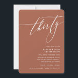 MINIMALIST Kalligrafi elegant 30:e party brun Inbjudningar<br><div class="desc">genom kat masard / WWW.SIMPLYSWEETPAPERIE.COM Kärlek,  men vill se vissa förändringar - ett annat färg-schema,  produkt,  foto eller anpassad för ett annat tillfälle - inga bekymmer bara kontakta mig,  kat@simplysweetPAPERIE.com Jag är lycklig för att hjälpa till!</div>