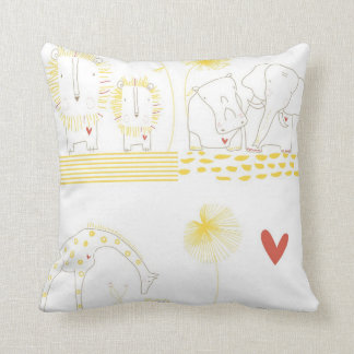 Minimalist lejont, sköldpadda, krokodil och giraff kudde