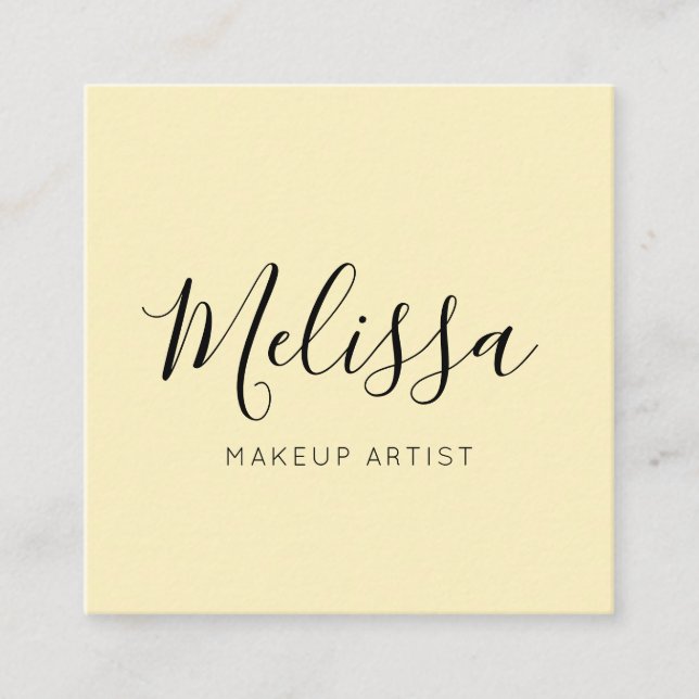 Minimalist modern Calligraphypastellgult Fyrkantigt Visitkort (Framsida)