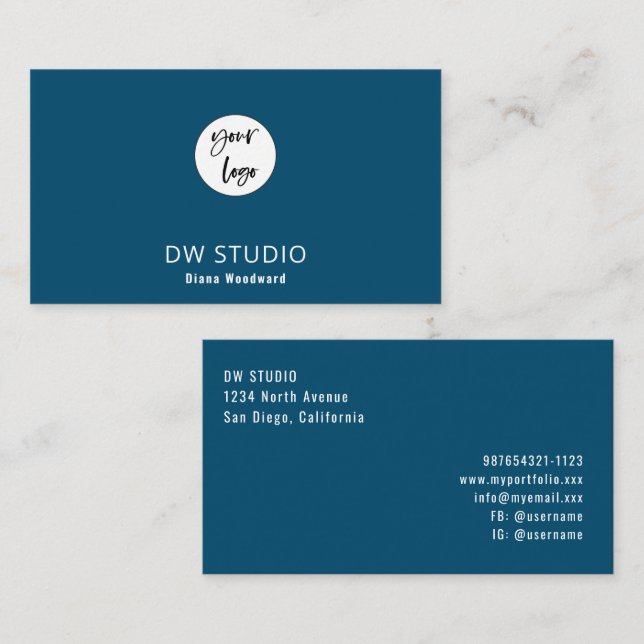 Minimalist Modern Ocean Blue Business Card Visitkort (Fram/baksida)