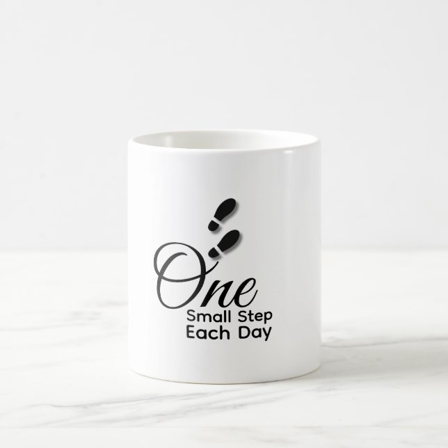Minimalist Motivational Mug – One Small Step Each  Kaffemugg (Center)