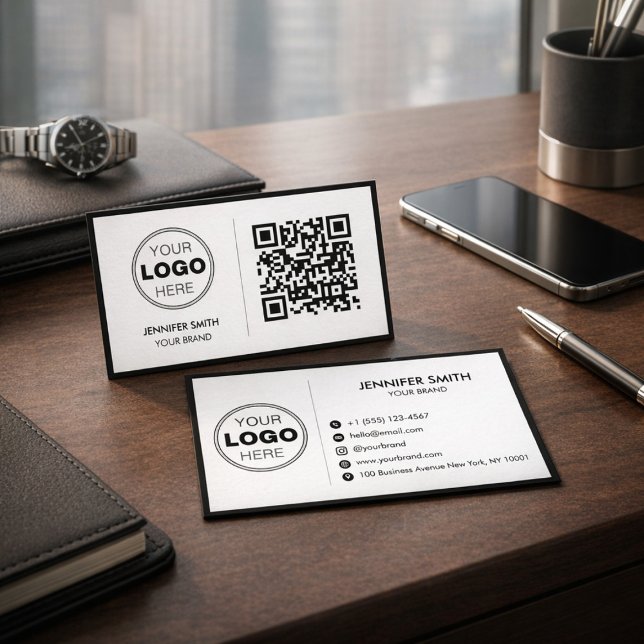 Minimalist QR Executive Branding Design Visitkort (Skapare uppladdad)