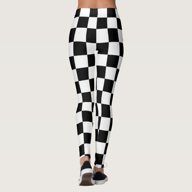 Minimalist Retro Checkered – Monochrome Streetwear Leggings (Baksida)