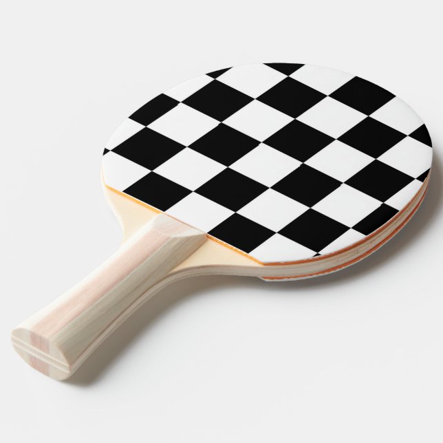 Minimalist Retro Checkered – Monochrome Streetwear Pingisracket (Ryggvinkel)