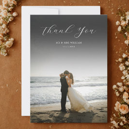 Minimalist Simple Script with Wedding Photo Tack Kort