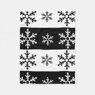 Minimalist svartvitt snowflakemönster fleecefilt