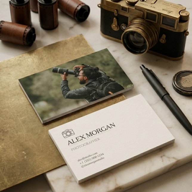 Minimalist Warm Sand Camera Logo Photographer  Visitkort (Minimalist Warm Sand Camera Logo Photographer Business Card)