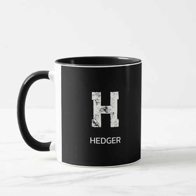 MINIMALIST WHITE ONE LETTER MONOGRAM NAME BLACK MUGG (Vänster)
