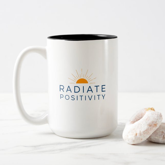 Minimalist Yellow Sun Radiate Positivity Encourage Två-Tonad Mugg (Med munk)