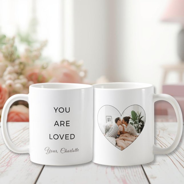 Minimalist You Are Loved Valentine Photo Mug Kaffemugg (Skapare uppladdad)