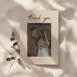 Minimalistic Modern Beige Script Wedding Photo Tack Kort