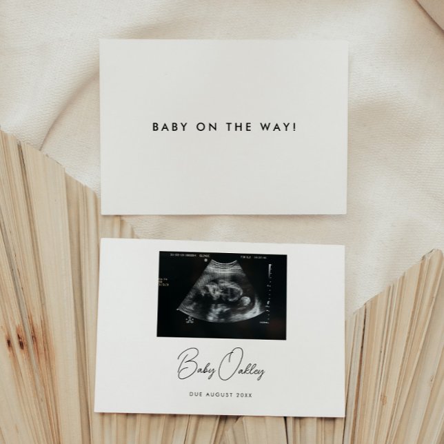 Minimalistic Script "Baby On The Way!" Pregnancy Meddelande (Skapare uppladdad)