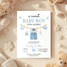 Minimalistisk babyboy shower med babykläder inbjudningar