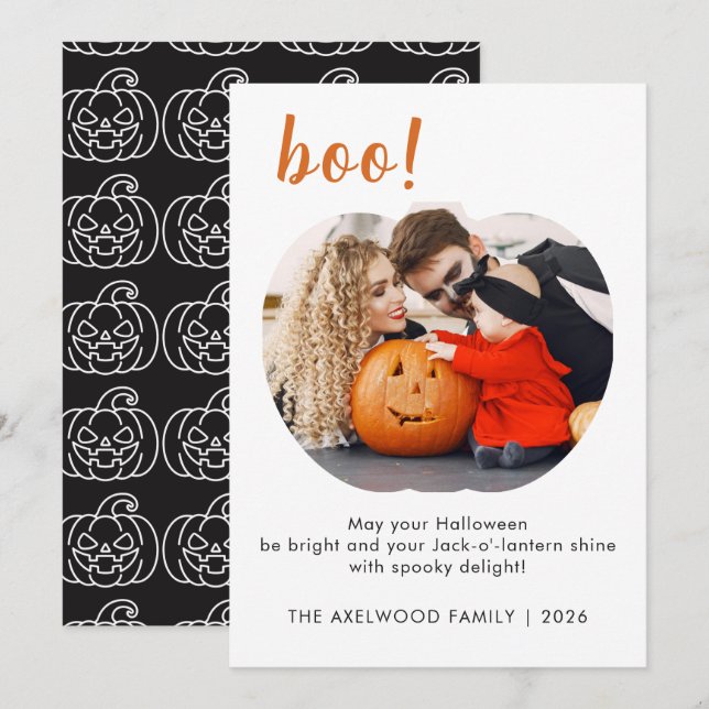 Minimalistisk Boo Typografisk Familj Halloween Julkort (Fram/baksida)