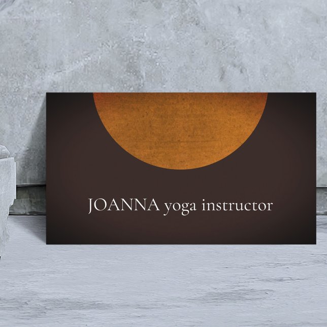 Minimalistisk brun orange yogainstruktör visitkort (Skapare uppladdad)