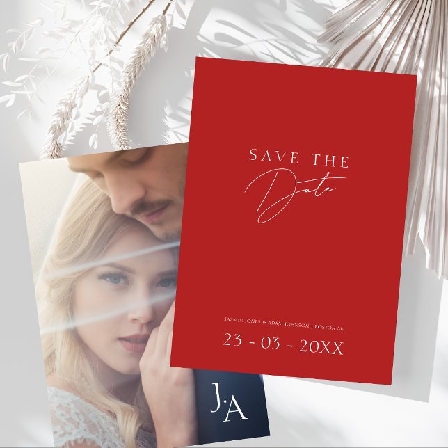 Minimalistisk Crimson Red Script Photo Bröllop Spara Datumet (Minimalist Crimson Red Script Photo Wedding Save The Date)