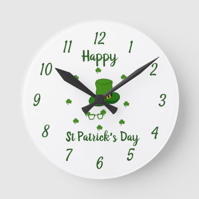 Minimalistisk Cute Lycklig St patrick's day Rund Klocka (Framsida)
