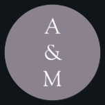 Minimalistisk djärv Monogram Boho Dusty Lila Bröll Runt Klistermärke<br><div class="desc">Minimalistisk Chic av fet monogram Trendig Typografi Bröllop Classic Round Stickers i Boho Dusty Lila</div>