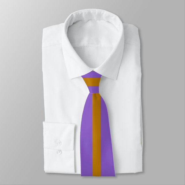 Minimalistisk enkel guldrand på violett slips (Bunden)